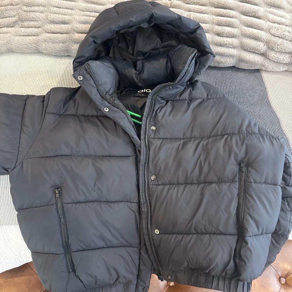 ALO Yoga Black Puffer Jacket